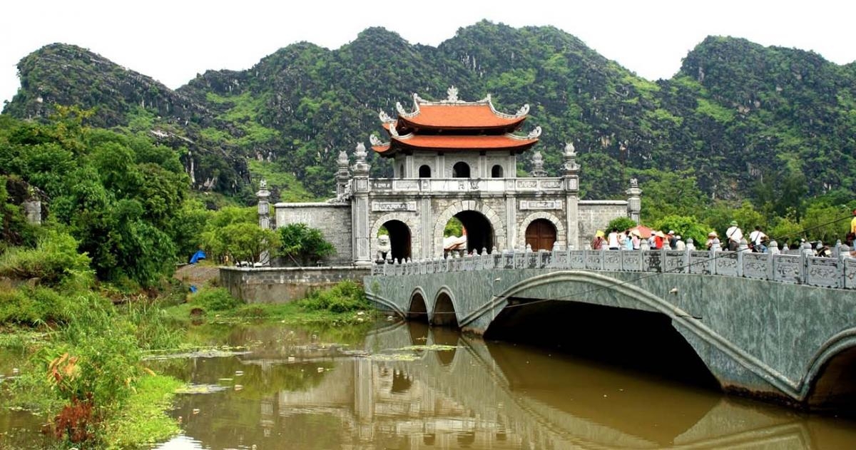Hanoi – Moc Chau – Ta Xua – Ninh Binh – Ha Long 6 days 5 nights
