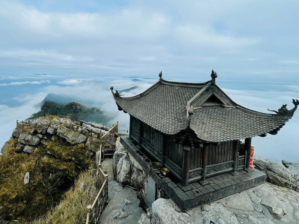 Tour Hanoi Ninh Binh Ha Long Yen Tu Sapa 6 days 5 nights