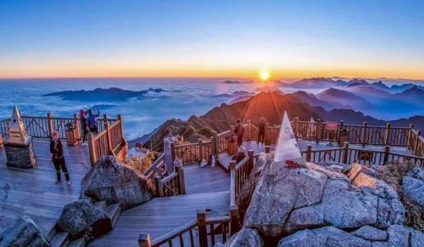 Highlights of the Hanoi – Ha Giang – Sapa 6 days 5 nights tour