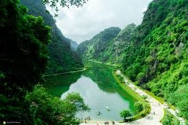 Hoa Lu - Tam Coc
